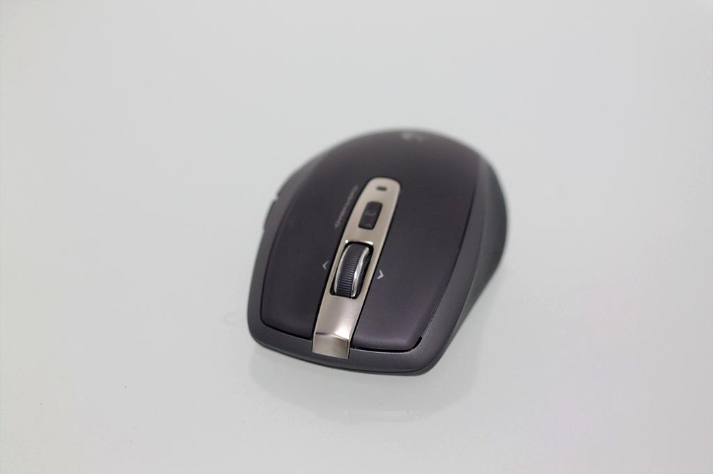 Interactive diagram showing data flow between connected peripherals and cloud services